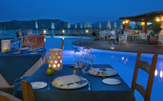 MiraLuna mira-luna-restaurant1.jpg