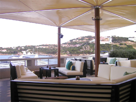 aqua-lounge1.jpg