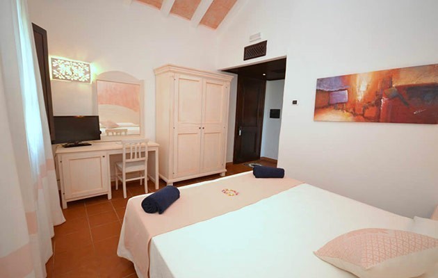 Galanias Hotel and Retreat Galanias Hotel and Retreat
