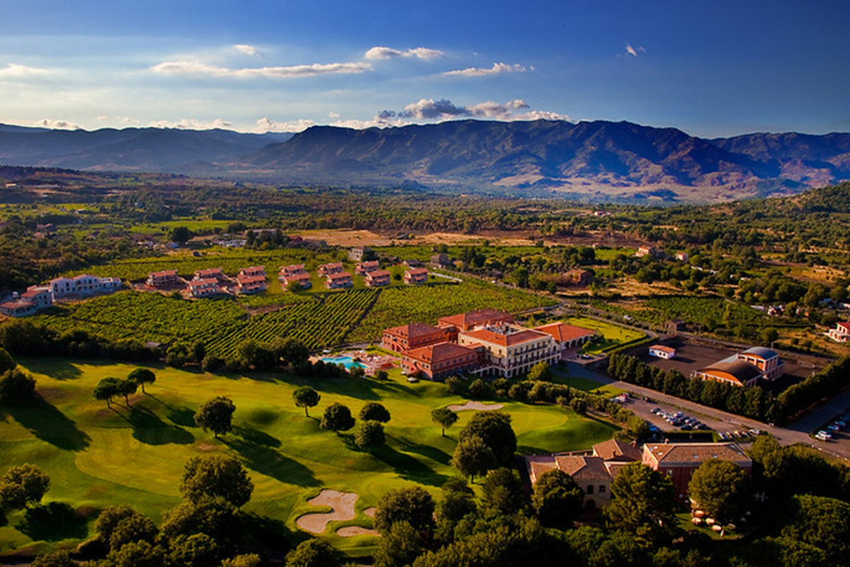 Il Picciolo Etna Golf Resort and Spa Il Picciolo Etna Golf Resort and Spa