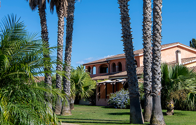 Lantana Resort